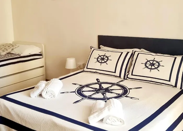 Gente Di Mare Center شقة تروبيا