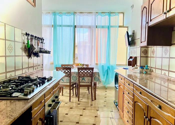 Gente Di Mare Center شقة *